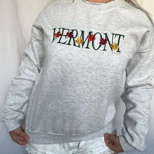Vintage-inspired Vermont Embroidered Crewneck